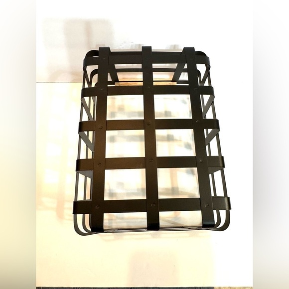 Contemporary Black Metal Basket Modern Farmhouse - Picture 8 of 10